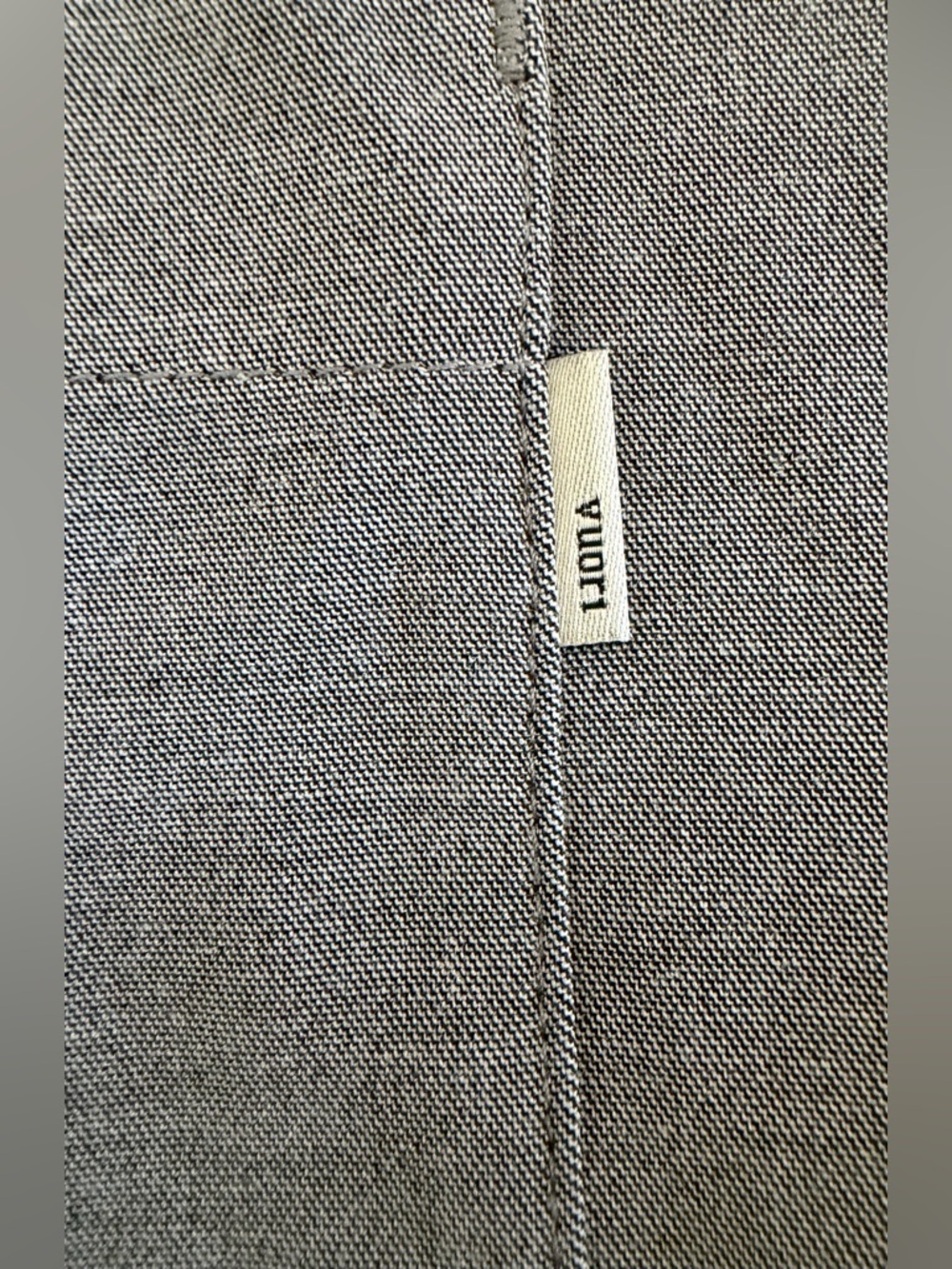 Vuori Men's XL Bishop Short-Sleeve Button-Up Shirt Light Gray V154 -Company Logo - Picture 5 of 16